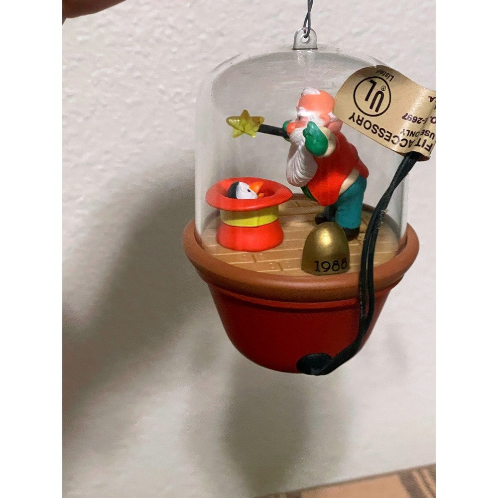 Hallmark VTG Ornament On With the Show 1988 Red Santa Light‎ Motion - Picture 5 of 10